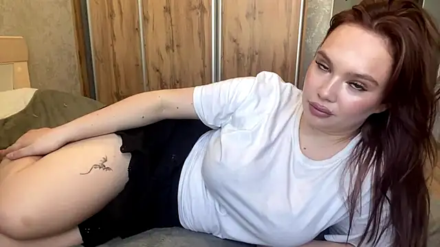 MollyFenx live XXX chat
