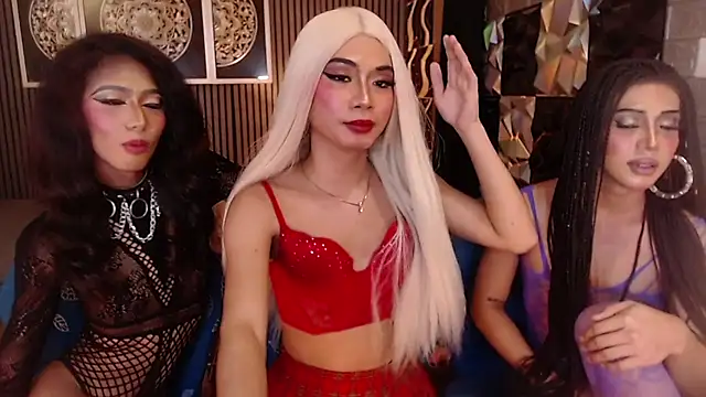 AudreyMilesTrans – Naživo XXX chat