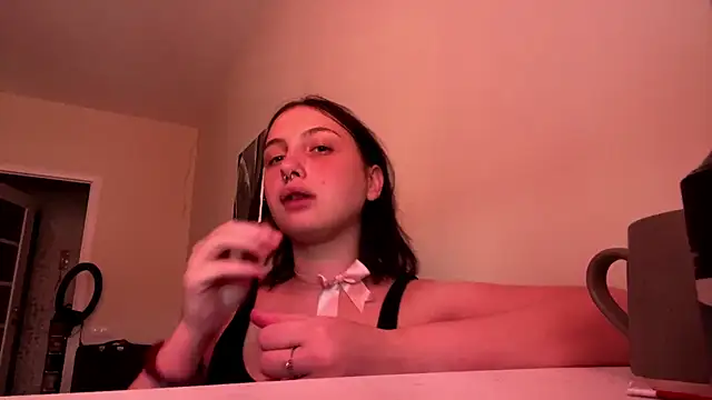 LillyPresti live XXX chat