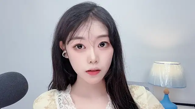 smalldaiwang 라이브 XXX 채팅