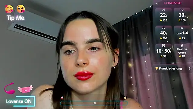 Chatroom XXX en direct de megann_fox2