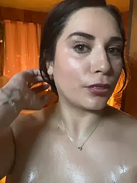VelvetBrunetteXo's Live XXX Chat