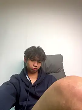 XXX chat uživo modela -OvO-