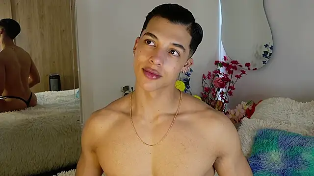 Troye_Williams 라이브 XXX 채팅