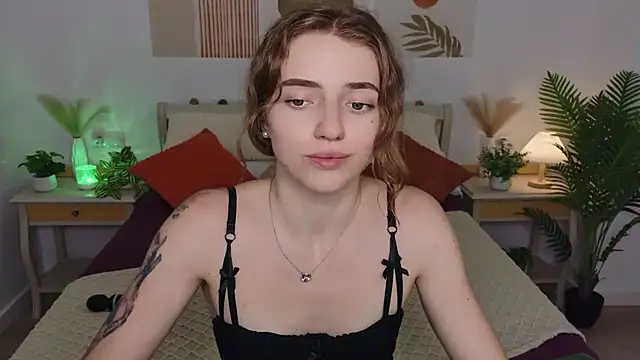 TayloryStar's Live XXX Chat