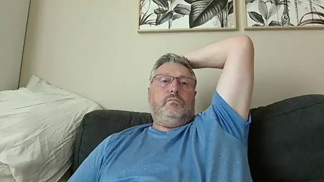doudou310's Live XXX Chat