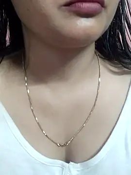 Wild-janvi Adlı Modelin Canlı XXX Sohbeti