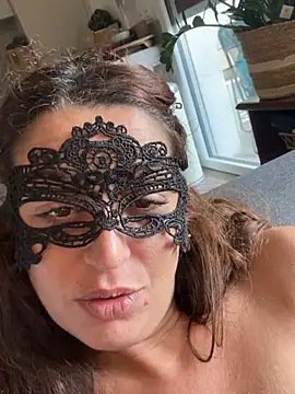 Deborahoff Adlı Modelin Canlı XXX Sohbeti