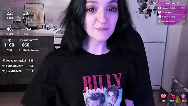 XXX chat uživo modela miura_moon