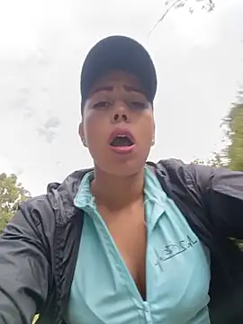 _andrea30 XXX чат на живо