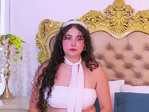 SerenaBlazze's Live XXX Chat