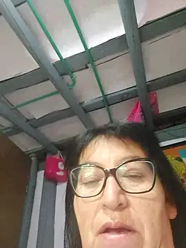 clarita_01 élő XXX-chatje