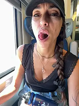 Mr_Graffitimile39 Chat XXX live