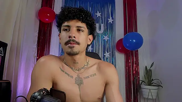 Chat XXX en directo de Lukeetaylor