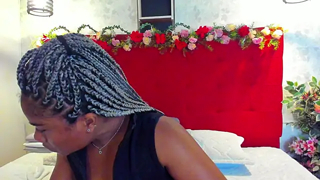 Chat +18 de SilvannaFit ao vivo