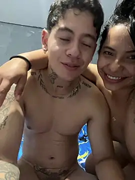 ColombianSexyCouple_ – Naživo XXX chat