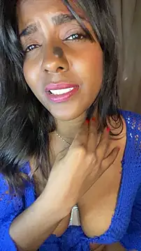 Chat +18 de Emilly_Mayfair ao vivo