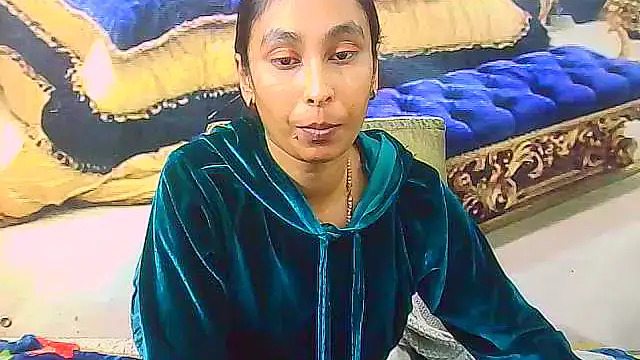 צ'אט XXX בשידור חי של IndianSexyButt
