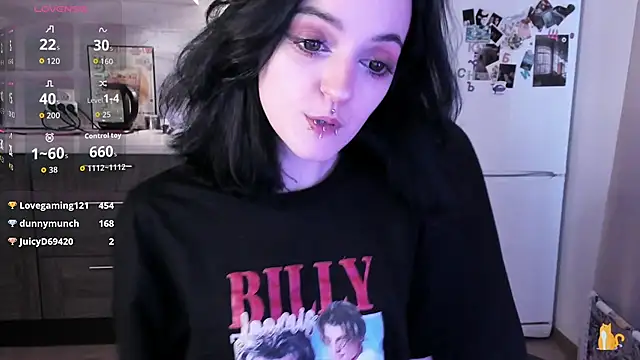 XXX chat uživo modela miura_moon