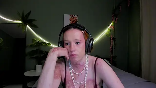 Maya_foxy XXX чат на живо