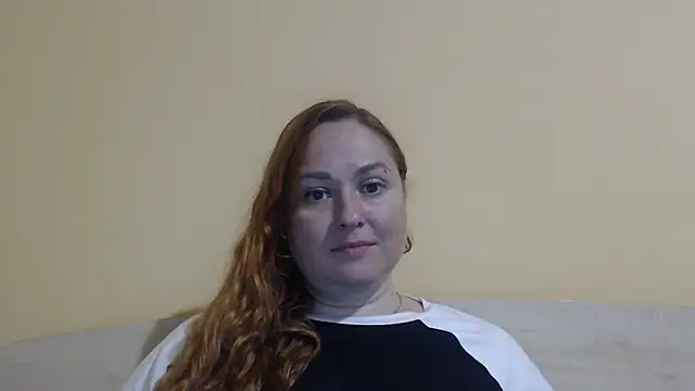 XXX chat uživo modela Foxy_Kate3333