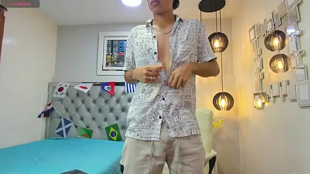 Chat +18 de Jake_Falcon ao vivo