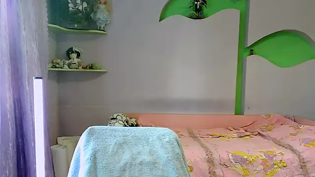 צ'אט XXX בשידור חי של RoseLyyn