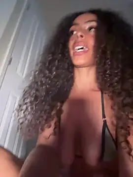yasmingarcia's Live XXX Chat
