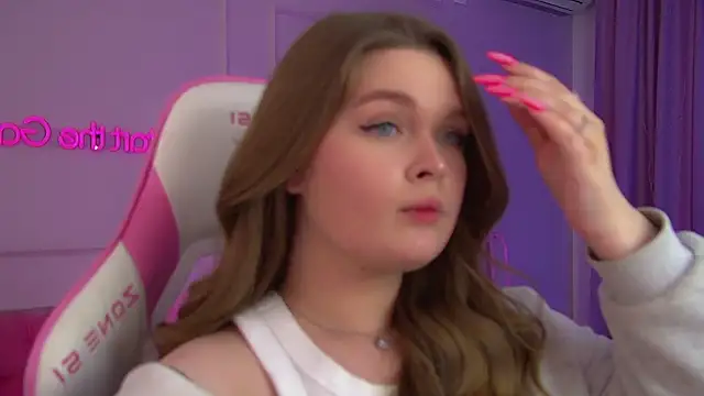 XXX chat uživo modela CrystalLyons