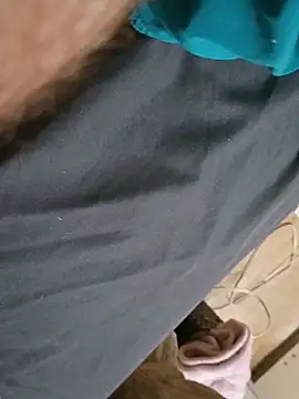 Clarkodile95's Live XXX Chat