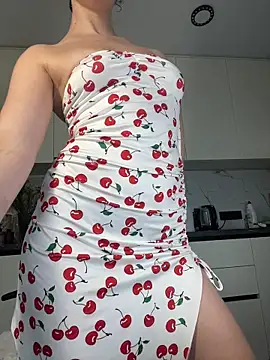 CurlyLara লাইভ XXX চ্যাট