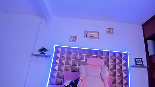 Naughty_Kat_のライブXXXチャット