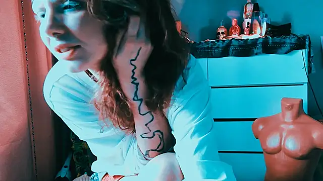 VivienDarkbloom – Naživo XXX chat