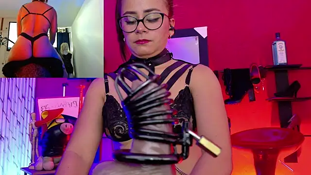 MistressSlut1 élő XXX-chatje