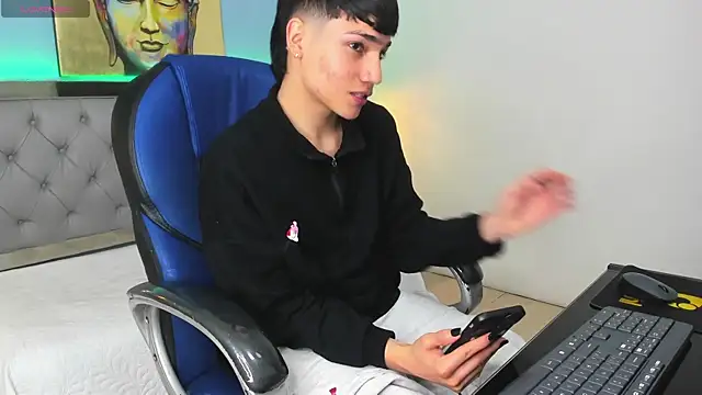 SamBlack_ élő XXX-chatje