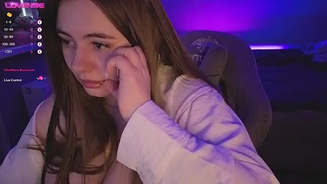 צ'אט XXX בשידור חי של AmeliaMiles