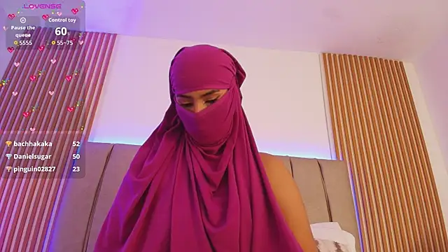 AaliyahShine's Live XXX Chat
