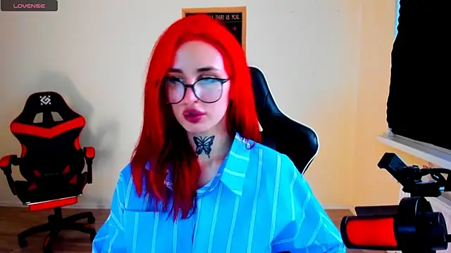 Chat +18 de your_tora ao vivo