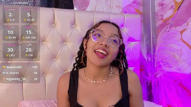 XXX chat uživo modela angeline_scot