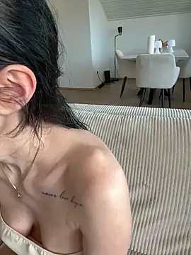 Lena_Lang Obrolan Langsung XXX