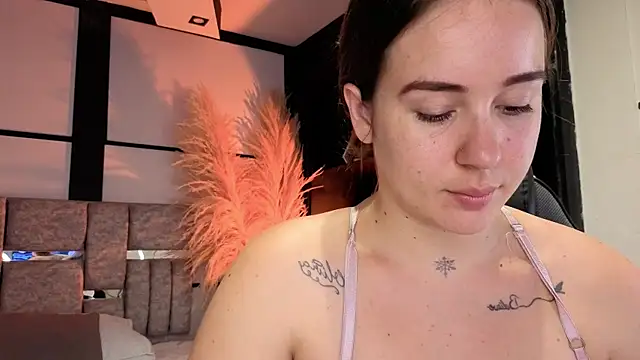 AlliceLover Live XXX Chat