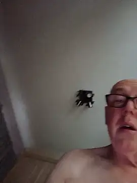 Chatroom XXX en direct de Saintbull68