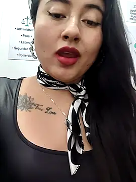 Chat +18 de _Sarah-Office1 ao vivo