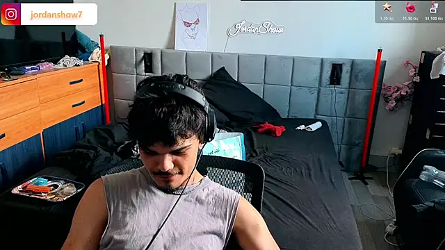 JordanShow Adlı Modelin Canlı XXX Sohbeti