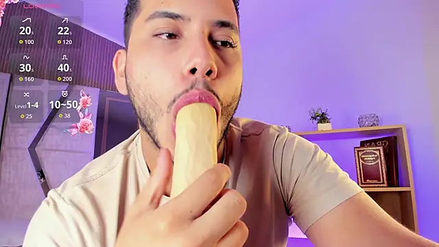 Онлайн чат XXX Axel_grey_