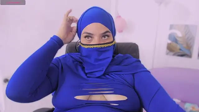 צ'אט XXX בשידור חי של yarasweett_