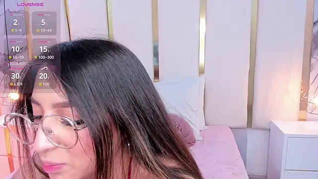 KamilaVegga Chat XXX live