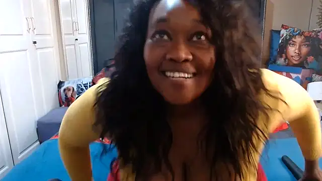Chat +18 de BUSTYDEE ao vivo
