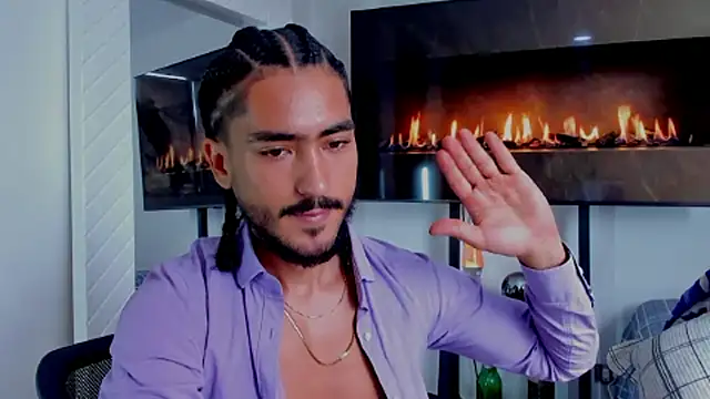 david__johnson372 Adlı Modelin Canlı XXX Sohbeti