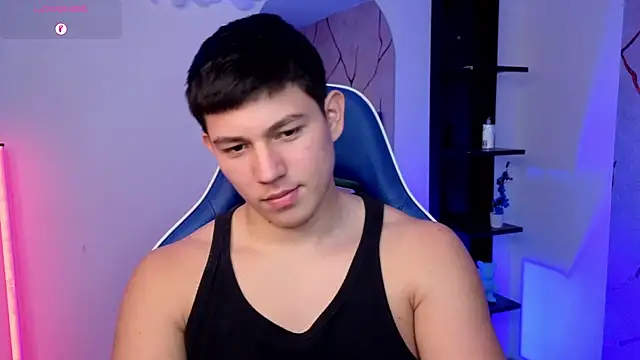 Živý XXX chat JamesCr_